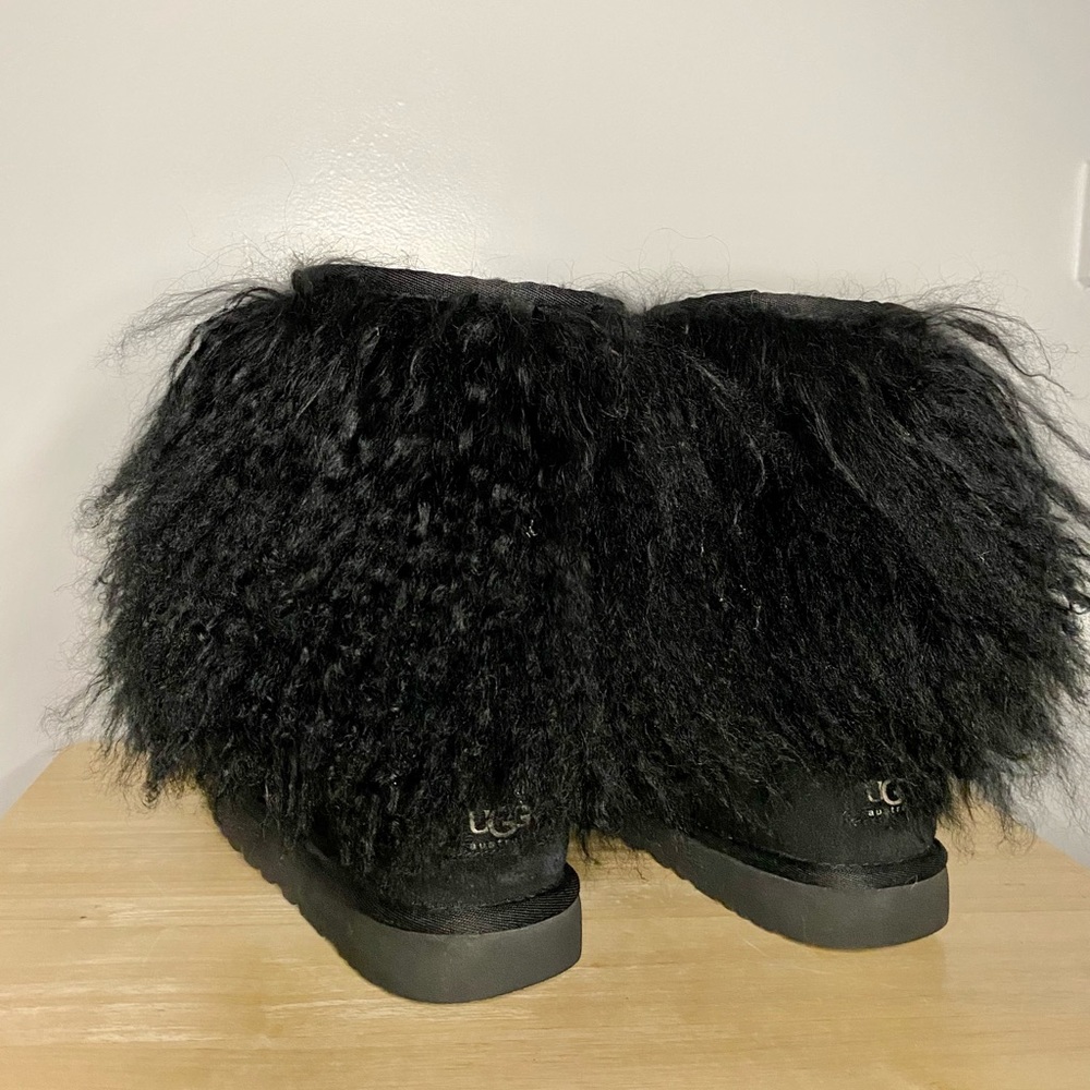 “Snooki & JWOW” Sherpa UGG boots